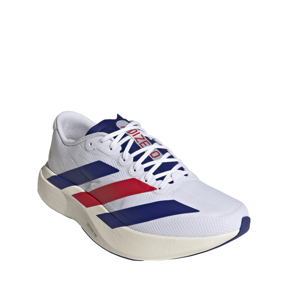 KK3719_6_FOOTWEAR_Photography_FrontLateralTopView_whitecopy.png