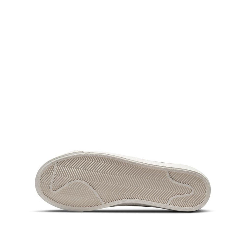 Nike Women's Blazer Low '77 Casual Shoes