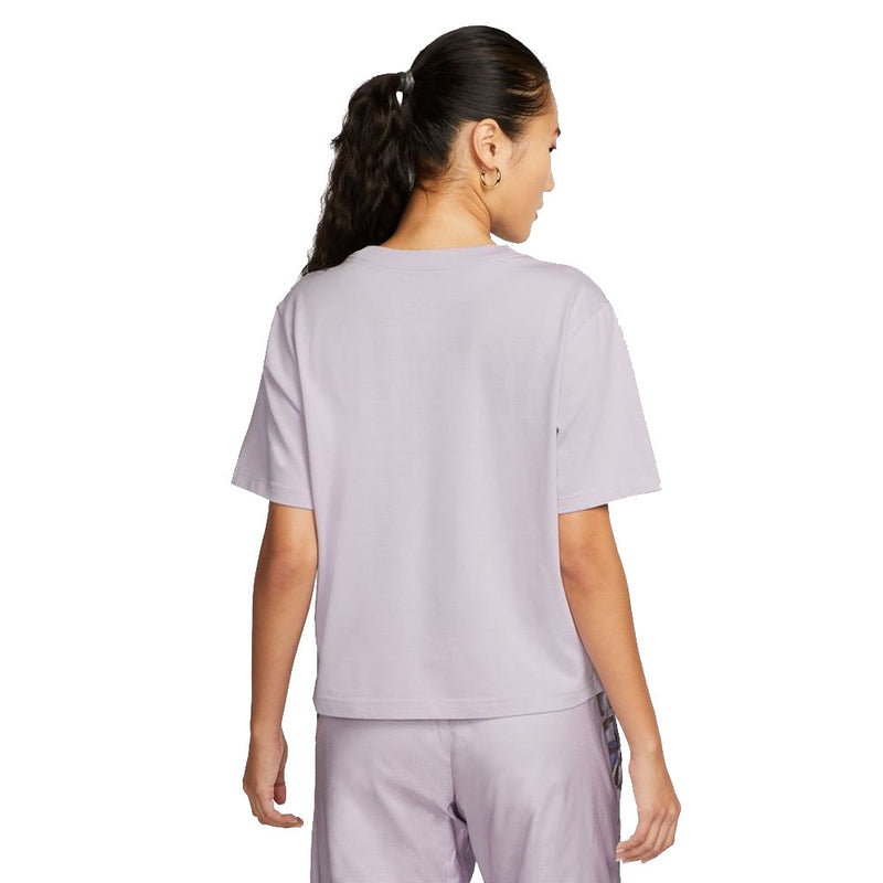 Nike Women's Sportswear Essential Boxy T-Shirt