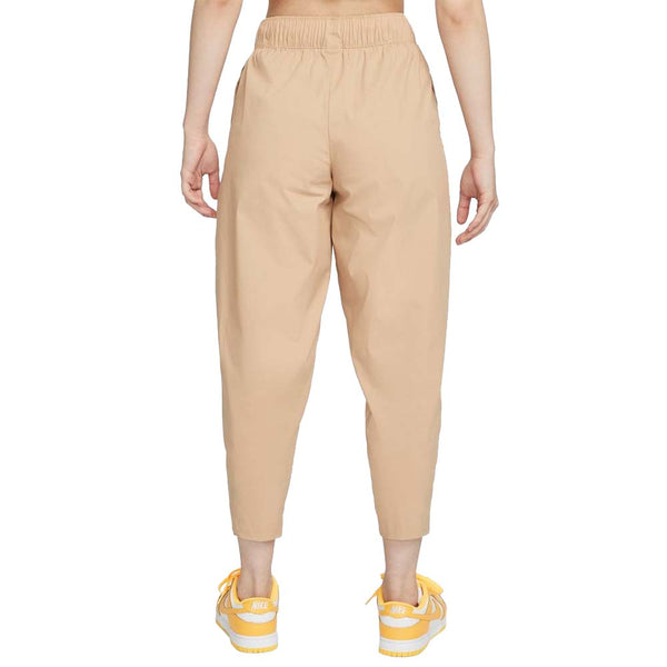 Nike Women's Sportswear Essential High-Rise Curve Pants