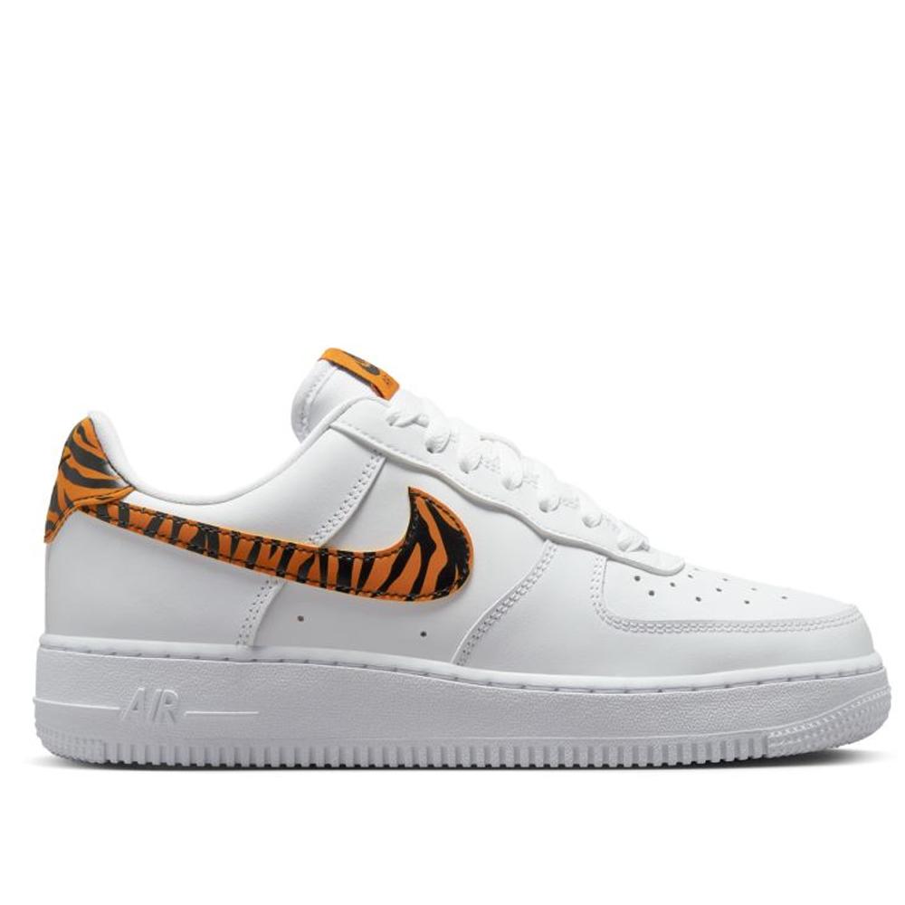Nike Women's Air Force 1 '07 Shoes