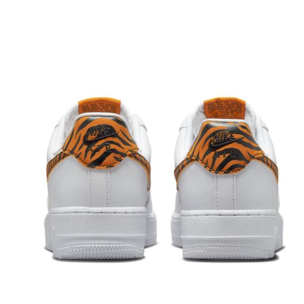 Nike Women's Air Force 1 '07 Shoes