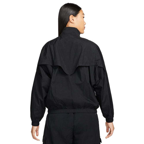 Nike Women's Sportswear Essential Windrunner Woven Jacket