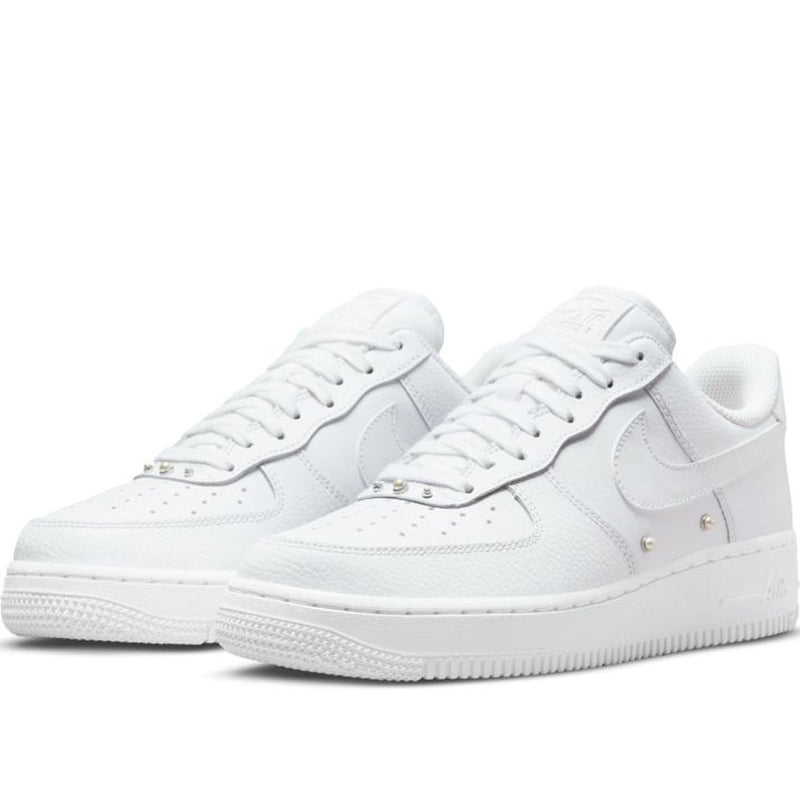 Nike Women's Air Force 1 '07 SE