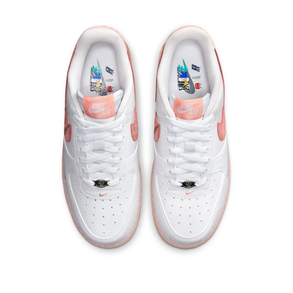 Nike Women's Air Force 1 '07 LV8