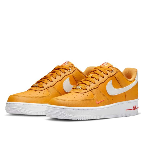 Nike Women' Air Force 1 '07 SE Casual Shoes