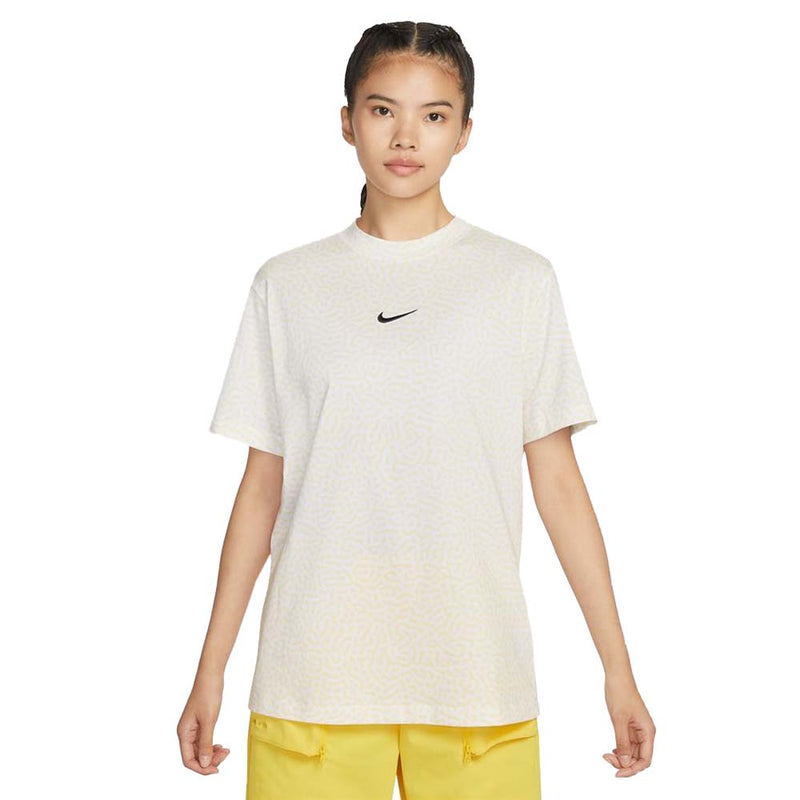 Nike Women's Sportswear T-Shirt