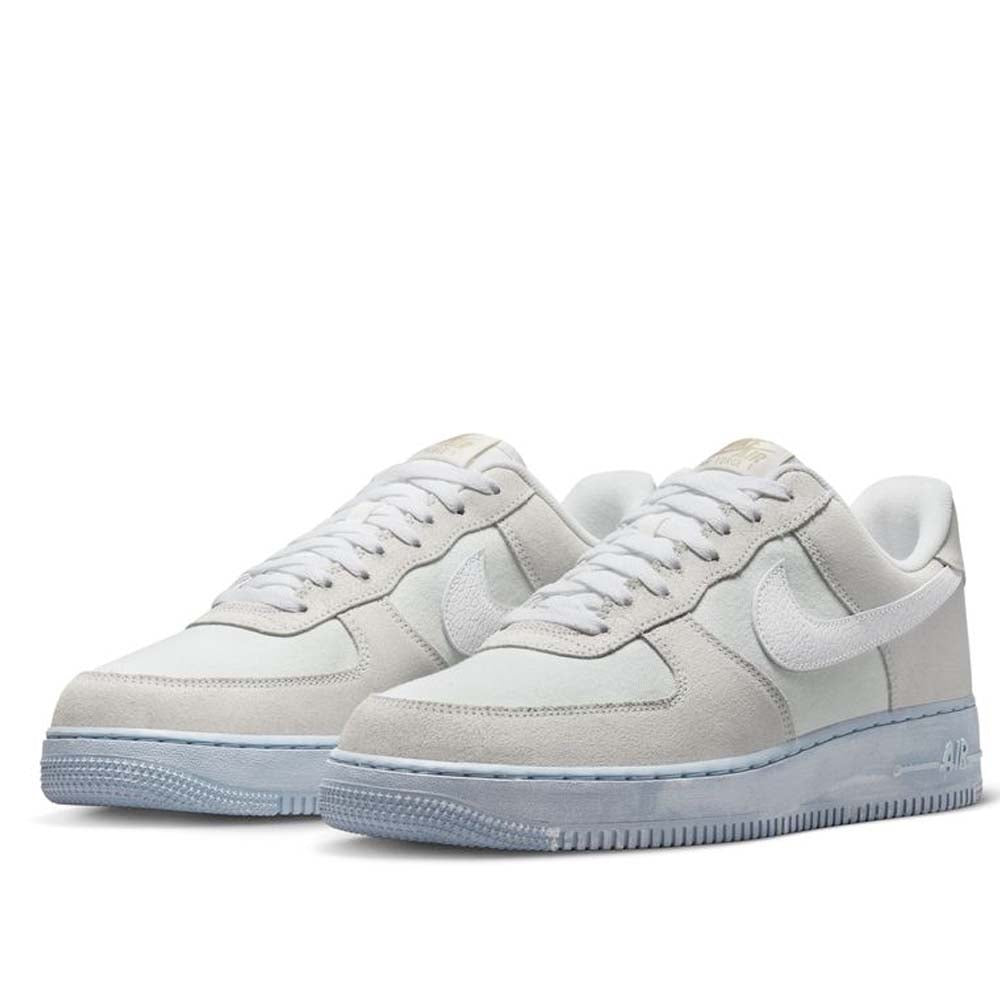 Nike Men's Air Force 1 '07 LV8 EMB Shoes