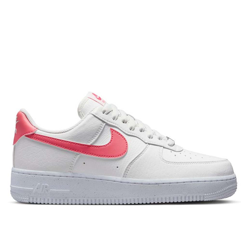 Nike Women's Air Force 1 '07 SE Shoes