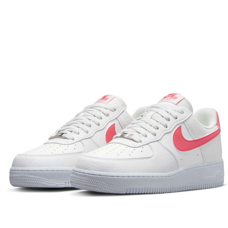 Nike Women's Air Force 1 '07 SE Shoes