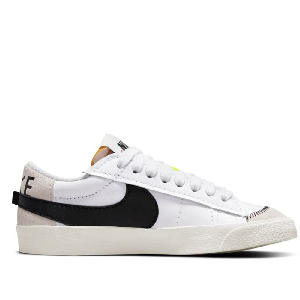 nikewhitegreyblackyellowshoes.jpg